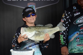 30BFCD9D-1F7D-4566-A562-495FFA56EB83