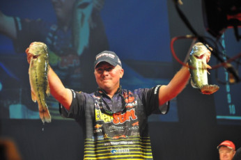 31040BA1-0C09-47AA-9687-842791DE85FC