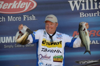 31C389A6-7CE0-49DF-A76D-699DDEFBB682