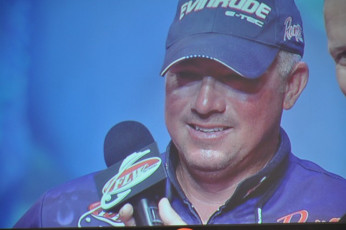 33257179-4E91-420F-84D2-F794C104BD56