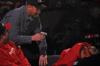 3501EDF4-5F0B-45EC-8D1A-6250B138E063