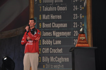 35061548-47D7-4698-B5A5-F0A80A233530