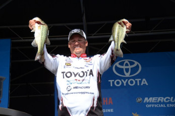 351828DC-32E2-4013-B601-9EBE7F0E599A