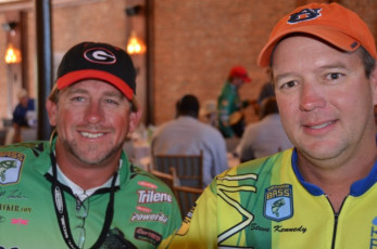 366CD8A1-9CF8-49AB-A7AE-E6E6947DD1E6