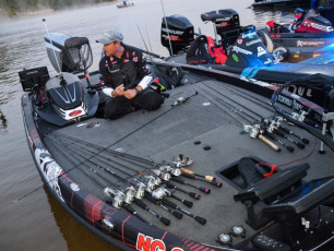 366E6851-0333-47C4-854E-BA0285243375