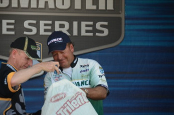 37196974-0372-4CF5-AB1B-02775CD18377