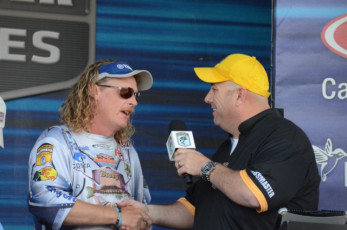 37E844A5-644B-41DC-AD40-0844DEB3C637