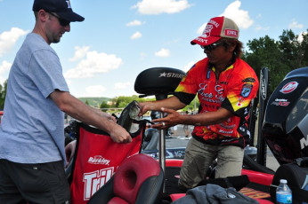 3964F9CC-9A62-4D4C-A555-E83F90B2AD30