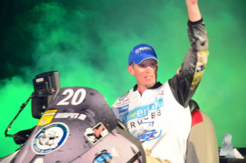 3A24E00B-F0F4-48A4-A6B6-095DDF3F4F7B