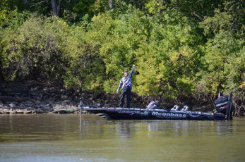 3A5D1181-21F5-4B5F-B9A0-DE262957CA2C