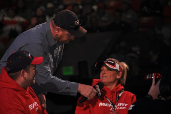 3A96A09E-A039-40A0-80C6-F20A3DEE4094