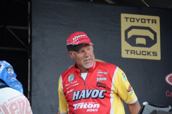 3AD00FA0-02A5-480D-952E-8B910B2B2345