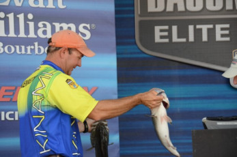 3BDC410F-57B7-4FA9-85D2-03FB67BA005B