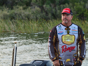 3C013028-85EF-41F9-9456-EEA1C6C6849E