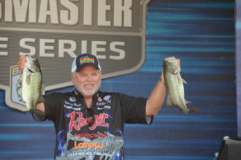 3C460977-4FB7-48AC-8D46-D9DB250787BA