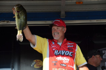 3C8AD645-BD4A-4A5B-9736-531CC980C89F