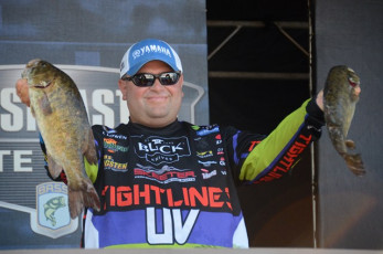 3D21F62C-E60C-431B-A1DE-7E00AA3BBAB6