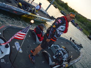 3D90CD4E-83AC-49FB-8ACE-9CFF7301D0D5