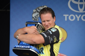 3F278D26-3B0B-4D0B-B0F3-17F9B8C22904