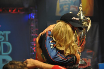 3F4052F0-CC6F-4878-BFDA-A99C2D574C3A