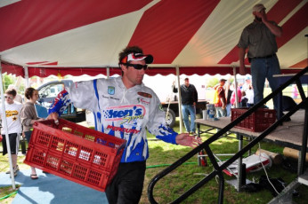 40232E7C-EF27-409A-B8EF-884A0DE16A44