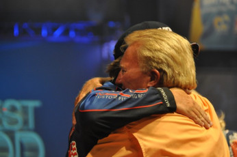 40B80A08-272F-495E-B7C3-95BDAD28B284