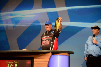 40D67A6A-C762-461F-B8E7-0DE8D73A8A1A