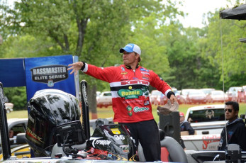 42197908-E64E-4E91-9899-978522A49A81