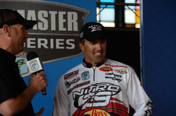 42B73827-F5B4-4604-941E-BD610EFCBB8E