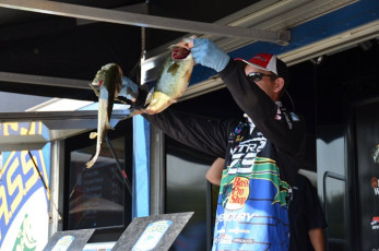 42BDE32B-E1A4-415D-8BD9-4027D73CCA11