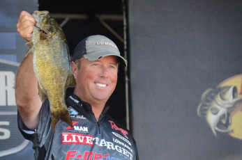 435D39FF-DCD6-4C7A-9215-A0E39180DE84