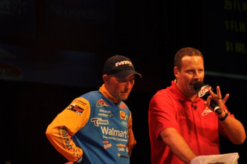 4435FABD-B831-4B3E-9479-3E6C0B1488BD