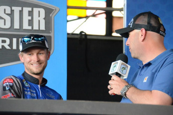 444D4721-87AA-4FE9-90E5-F3B17B3F4615