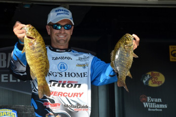 44523028-8F02-4244-BA7F-9F98EC4C3E8B