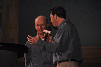 44CDB9EB-B271-4278-9392-5E5A2609A650