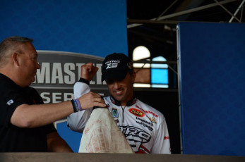 44F099B1-3FAD-4C81-A0E0-C52196D44FA8