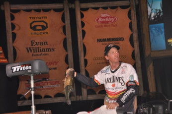 469AEF06-32BB-4EC1-8BB4-9F02F1951D3C