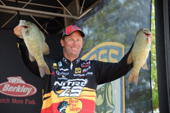 482405FD-31A5-49AD-AD6B-471521577F85