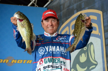 48C5CC4D-67DC-4A10-8304-67399E356412