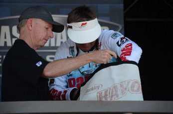 499E6339-9A32-466D-A19D-AEC742313C77