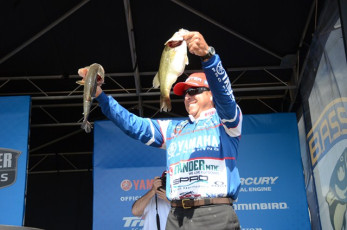 49C93225-A8B3-432B-B170-12DC042FB6DE