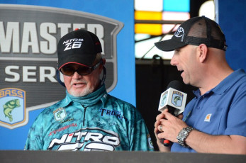 49D5481D-A520-4A42-AB76-BE1CD8D92E2E