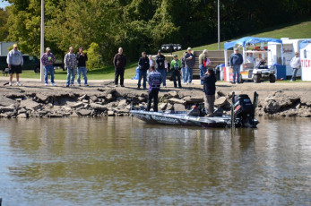 4A46E7F0-4096-4075-B948-941F61B27C95