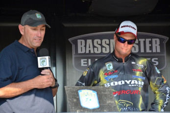 4B21956B-CEE7-41A3-BEB7-981978463492