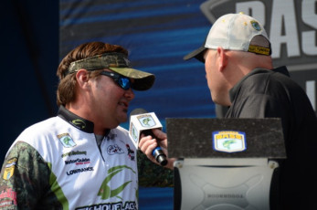 4B6C96F3-BC7B-4687-BD6E-FCB80C57D76F