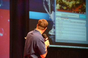 4D3CEAEA-FE93-478A-89D9-B7950BCD1A21