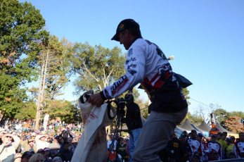 4DC48997-C996-41F6-93BD-78D3072BE2F5