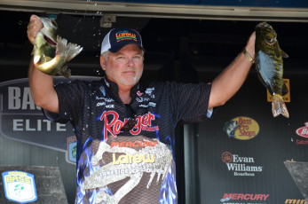 4DE7C8D7-B05C-4E7F-91AE-21C902705463