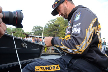 4DF40D64-1AA6-4A8B-A4A5-FAF26D4E00E9