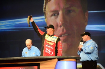 4E474ECB-EE66-4ED4-97A7-3AA7FFE2EA4E